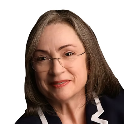 headshot: Angela Chainer