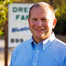 headshot: Michael Drewry