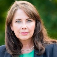 headshot: Karen Mallard