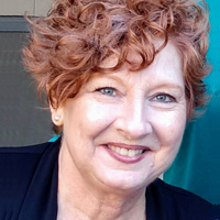 headshot: Rhonda Seltz